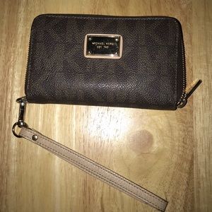 ON HOLD Brown Michael Kors mini wallet